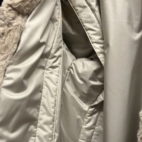 Custom Handcrafted Women’s Fur Coat; Made in Alaska, with Authentic Fur - Picture 3 of 12